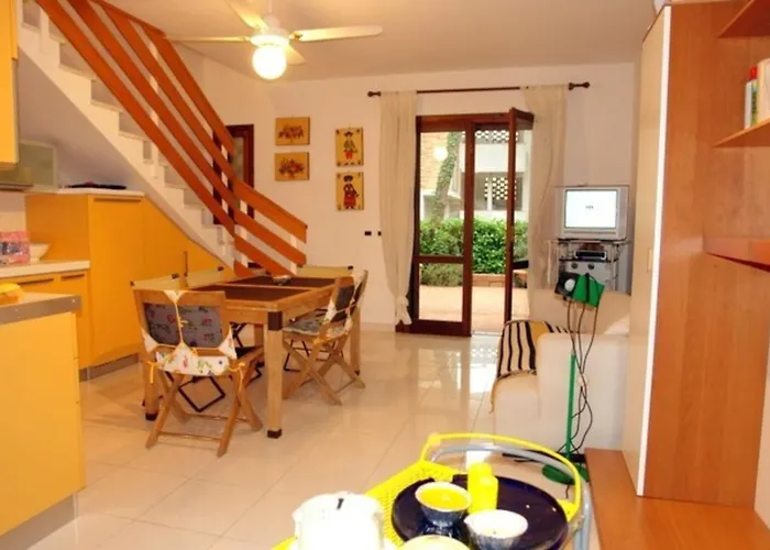 Excellently Equipped Row House With Fenced Garden For 8 In Lignano Pineta * Lignano Sabbiadoro