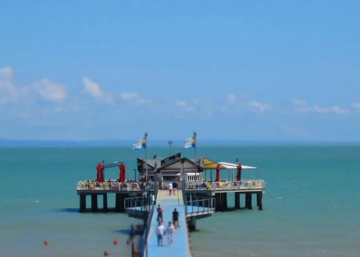 Excellently Equipped Row House With Fenced Garden For 8 In Lignano Pineta Lignano Sabbiadoro